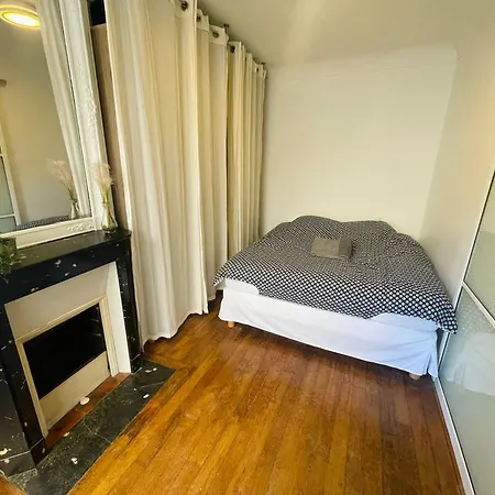 Tour Eiffel Vaugirard Apartment Paris